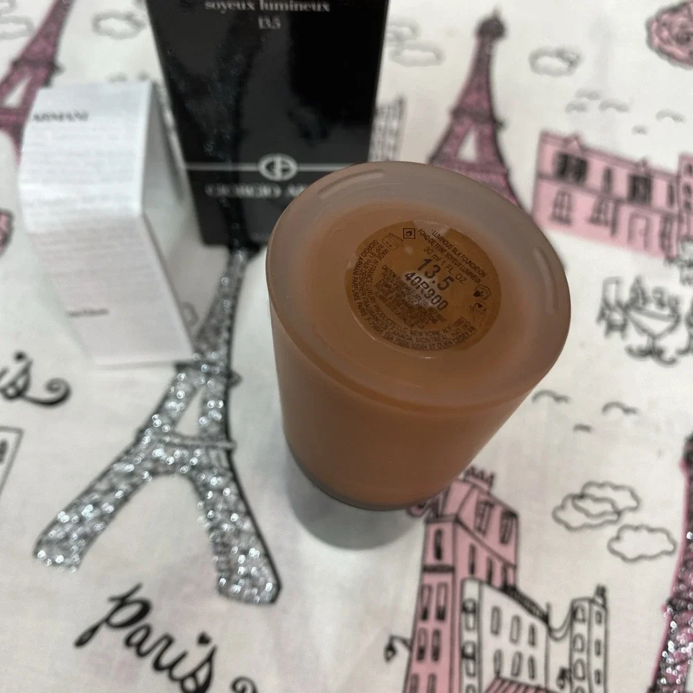 GIorgio Armani Luminous  Silk Liquid Foundation #13.5 NIB Full Size‎